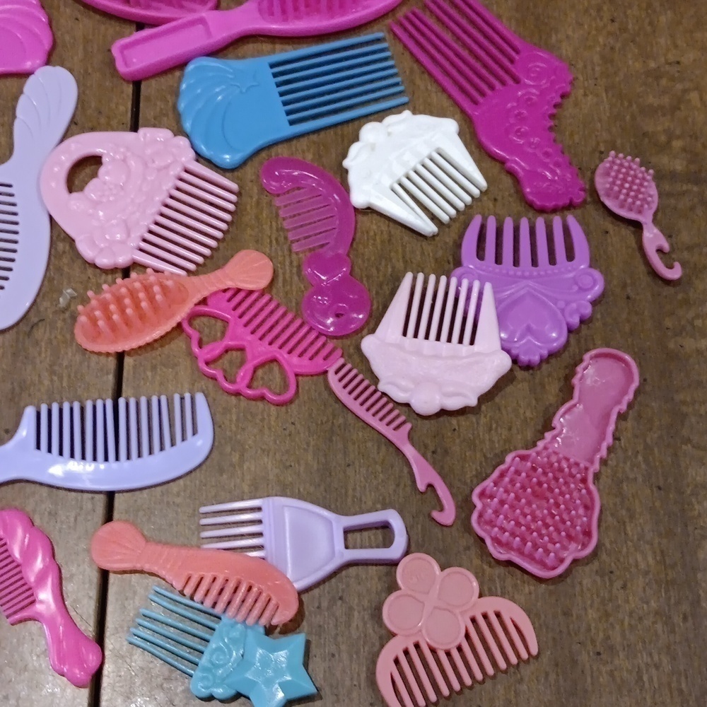 Doll hairbrushes - Picture 3 of 4